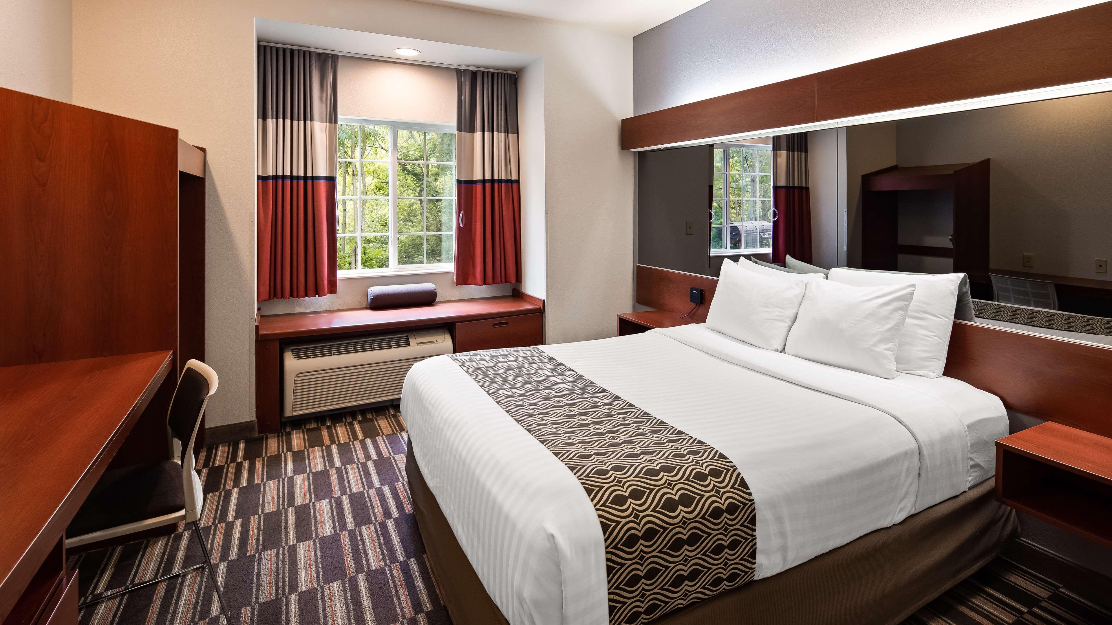Sonesta Essential Morgantown Hotel Exterior photo